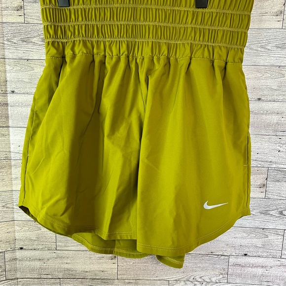 Nike Dri-Fit Women’s Running Shorts Size -Small (New with Tags) - Picture 3 of 12